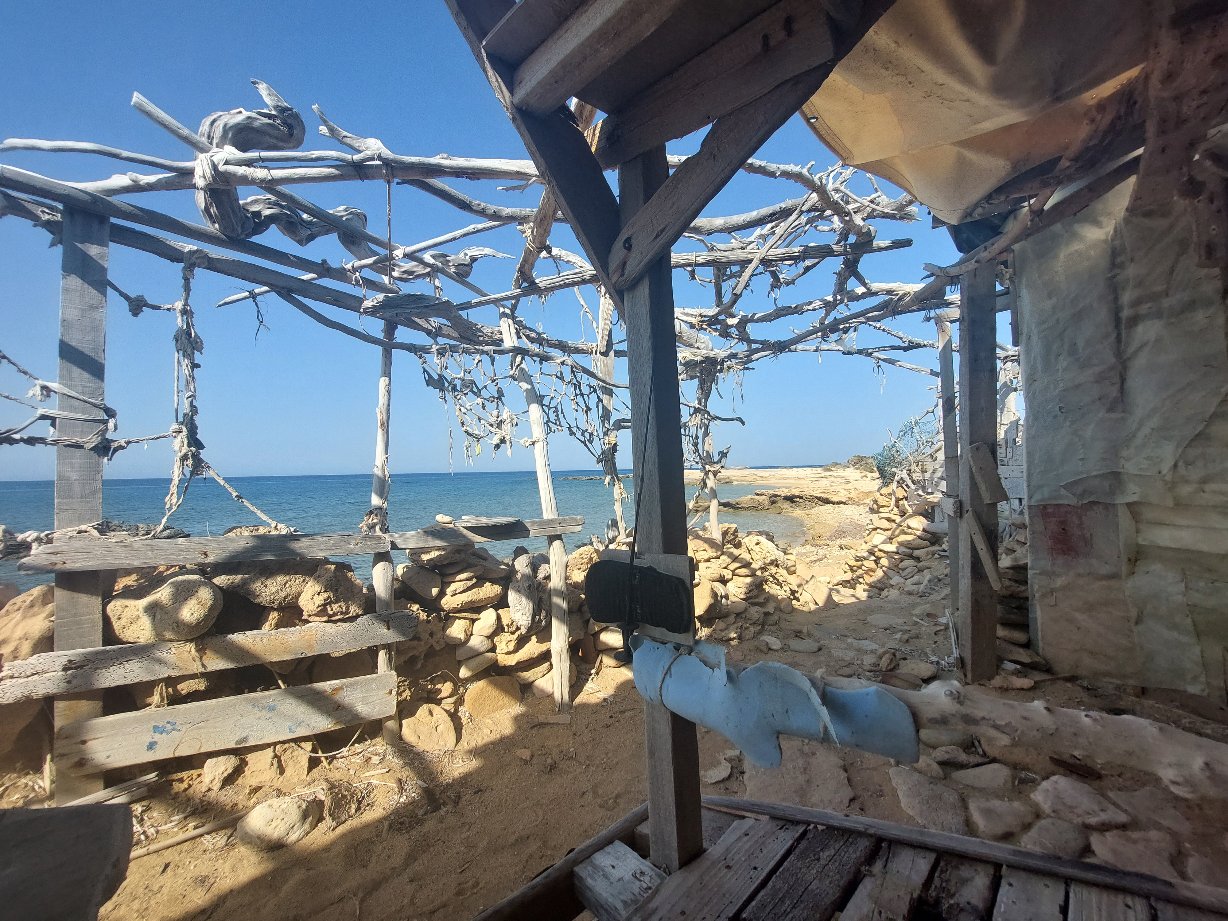 Παραλία και κεδροδάσος Γαύδου